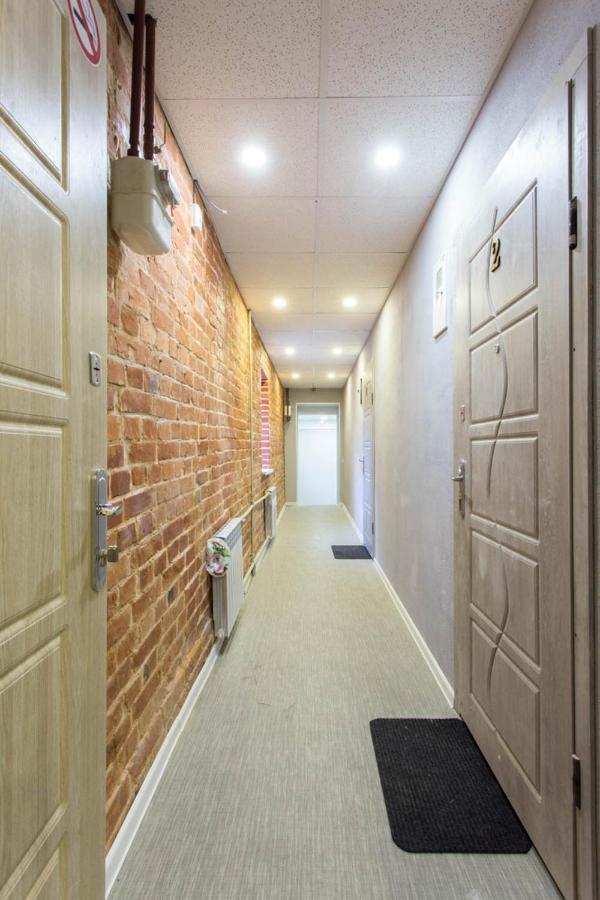 Studio Near Metro Yaroslava Mudroho, Universytet - Mykoly Khvylovoho Str 5-3 Kharkiv Bagian luar foto